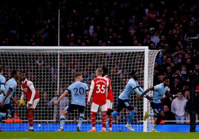 أرسنال يتعادل على ملعب تشيلسي بعد تأخره بهدفين