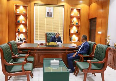 "الانتقالي" وسلطة حضرموت ينسقان الجهود الاحترازية للإعصار "تيج"