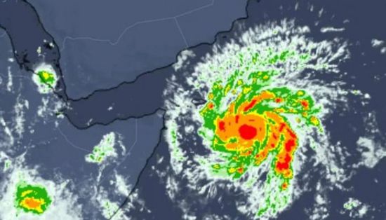 إعصار تيج يعطل الدراسة في ساحل حضرموت