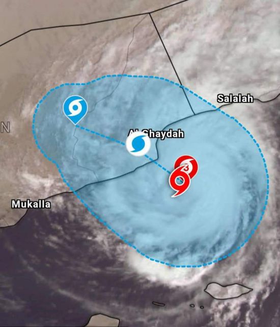 إيقاف رحلات النقل البري في حضرموت لمدة يومين