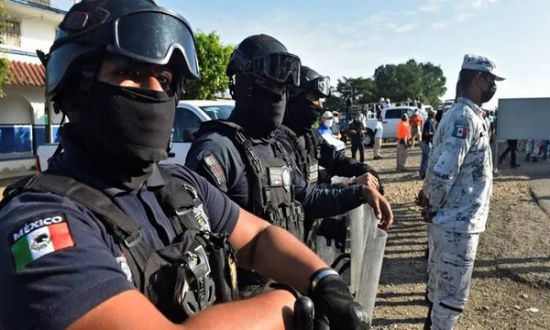مقتل 13 شرطيًا مكسيكيًا في هجوم مسلح