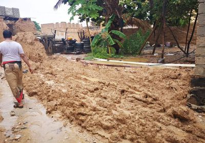 محافظ حضرموت يوجه "الطوارئ" بتفقد تداعيات السيول بالريدة وقصيعر