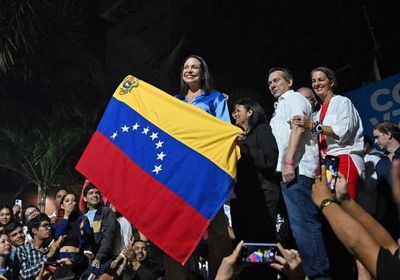 فوز المعارضة الفنزويلية ماتشادو في الانتخابات التمهيدية للرئاسة