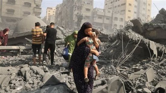 استشهاد 17 فلسطينيًا في قصف منزل بخان يونس