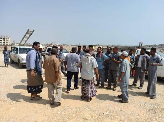 فرق "كهرباء ساحل حضرموت" تصل إلى الريدة لإصلاح الأعطال