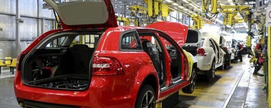 إضراب عمال السيارات في أمريكا يمتد إلى مصنع "ستيلانتيس"