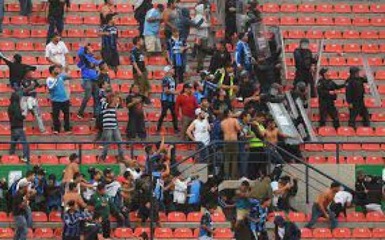 بيريز يناشد جماهير المكسيك التحلي بالروح الرياضية