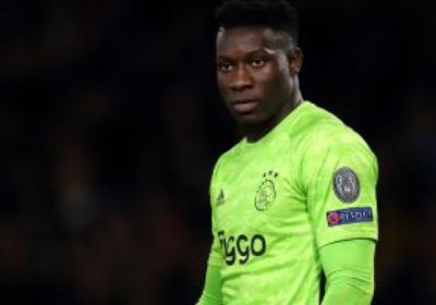 أونانا يدعم زميله جارناتشو رغم صور الغوريلا