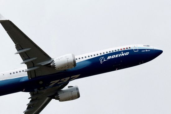 بوينج تخفض توقعات تسليم "737 ماكس" لمشكلات الجودة