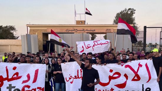 مصر تتهم إسرائيل بعرقلة دخول المساعدات الإنسانية إلى غزة