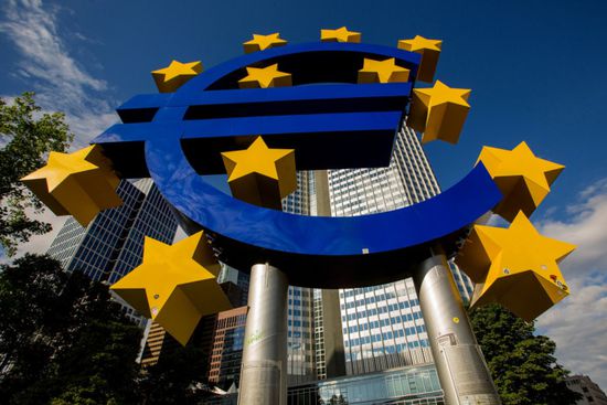 البنك المركزي الأوروبي يبقي على سعر الفائدة دون تغيير