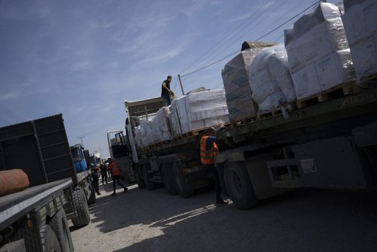 الهلال الأحمر المصري: 1000 شاحنة مساعدات تنتظر دخول غزة