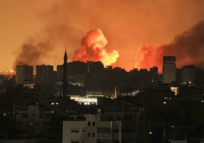 إسرائيل تواصل قصف غزة وحصيلة الضحايا تتجاوز الـ8 آلاف