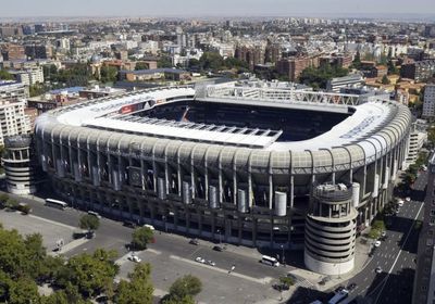 ريال مدريد يسعى لاقتراض 370 مليون يورو لتجديد ملعبه