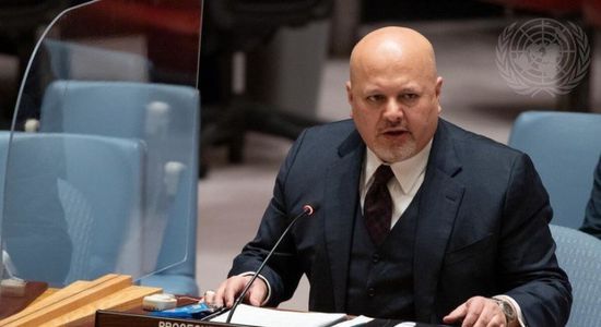 مدعي المحكمة الجنائية الدولية يزور معبر رفح