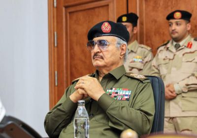 حفتر يناقش مع المبعوث الفرنسي محاربة الإرهاب