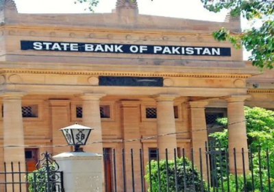 المركزي الباكستاني يقرر تثبيت سعر الفائدة عند 22%