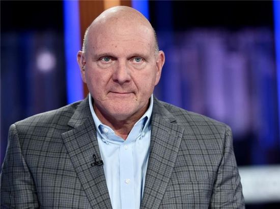 ستيف بالمر يصعد إلى المركز الـ5 بقائمة أغنى أغنياء العالم