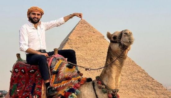 الشيف بوراك يزور الأهرامات: "أحب مصر"