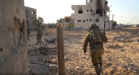 الجيش الإسرائيلي يعلن ضرب 11 ألف هدف في قطاع غزة