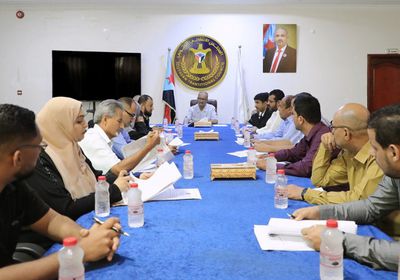 أمانة الانتقالي تطالب الحكومة بإعادة تشغيل مصافي عدن