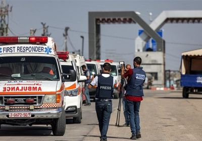 عبور 76 جريحاً فلسطينياً من غزة إلى مصر