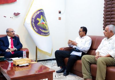 الكثيري يطلع على أعمال الاتحاد التعاوني الزراعي الجنوبي