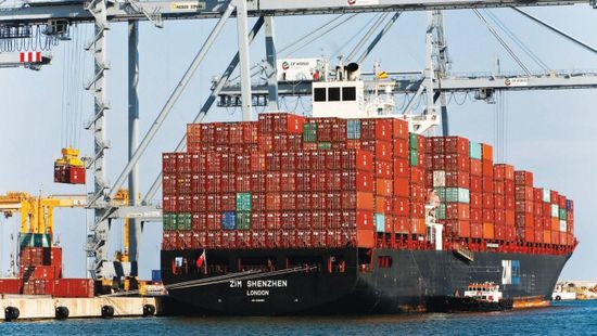 التجارة الروسية مع الدول الآسيوية ترتفع 50% في 7 أشهر