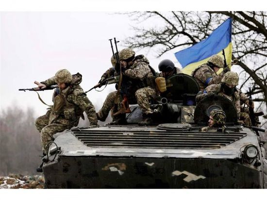 أوكرانيا تعلن تحقيقا في مقتل جنود بهجوم خلال حفل عسكري