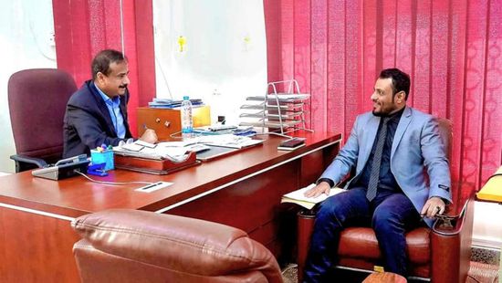 محافظ شبوة وتنفيذية الانتقالي يناقشان فرص التعاون المشترك
