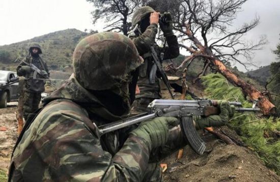 الجيش الجزائري يضبط 5 عناصر إرهابية