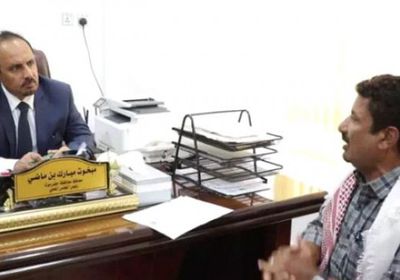 محافظ حضرموت يطلع على احتياجات قطاع الطرق في غيل بن يمين