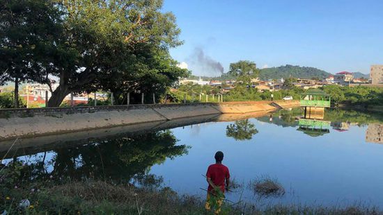 المعارك في بورما تقطع طريقي تجارة رئيسيين مع الصين
