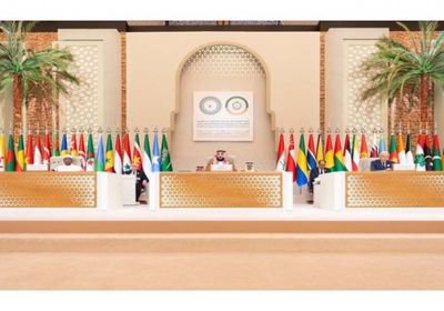 البيان الختامي لقمة الرياض يرفض محاولات تهجير الفلسطينيين