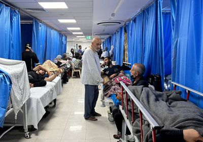 آلاف المدنيين محاصرون في مستشفى الشفاء في غزة