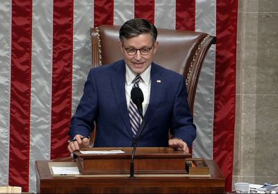 خطة مؤقتة لتجنب إغلاق المؤسسات الفدرالية الأمريكية