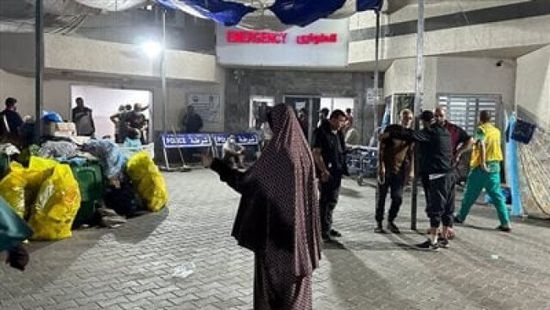 "حماس" تُحمّل إسرائيل وأمريكا مسؤولية اقتحام مجمع الشفاء