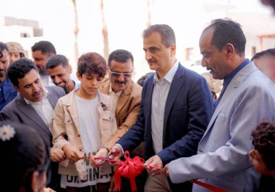 محافظ عدن يفتتح مبنى المجلس المحلي بمديرية خورمكسر