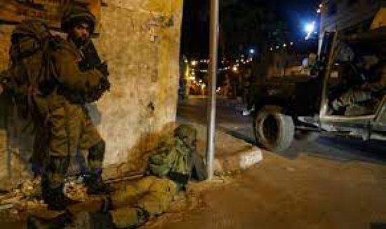 القوات الإسرائيلية تقتحم قريتين بالضفة ونابلس