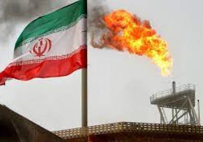 واشنطن تنفذ عقوبات نفطية على طهران