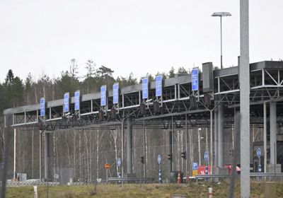 فنلندا تضع حواجز على الحدود مع روسيا عند منتصف الليل