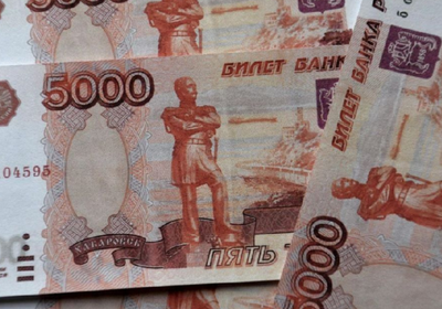 الاقتصاد الروسي يتجاوز العقوبات الغربية ويعود إلى النمو