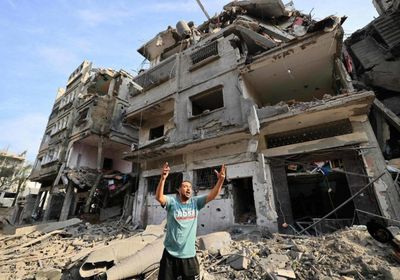 "أونروا" تدين الغارات الإسرائيلية على مدارس للوكالة بغزة
