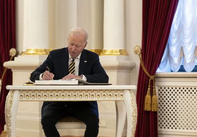 بايدن يطالب السلطة الفلسطينية بحُكم غزة بعد الحرب