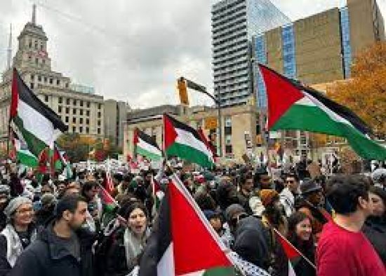 عشرات الآلاف يحتشدون بشوارع كندا لدعم فلسطين