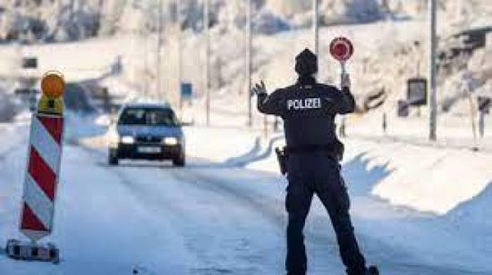 النمسا تمدد مراقبة الحدود مع التشيك 20 يومًا أخرى