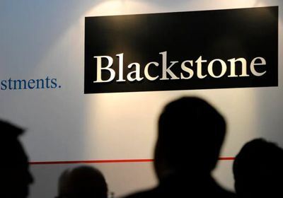 بلاكستون تقترض 400 مليون دولار لتعزيز صندوقها الائتماني الخاص