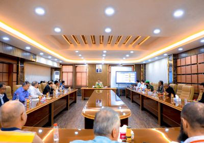 لملس يوجه الأجهزة التنفيذية في عدن بتيسير معاملات المواطنين