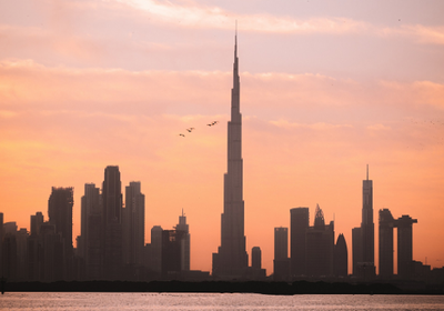 تسجيل مبايعات عقارية في دبي بقيمة 1.5 مليار درهم