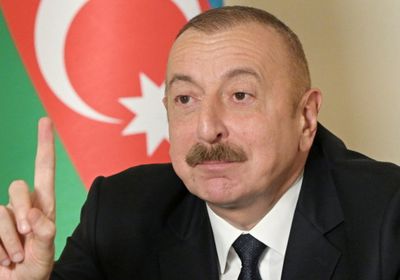الرئيس الأذربيجاني يتهم فرنسا بـ"تمهيد الأرضية" لحرب في القوقاز